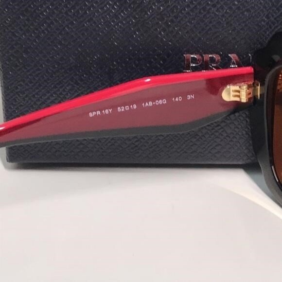 New Authentic Prada Black & Red Sunglasses – Modern Luxury Design PR16Y - Picture 4 of 13